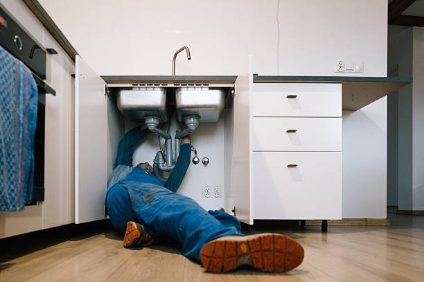 Professional Leak Detection technician working in Wellington, OH